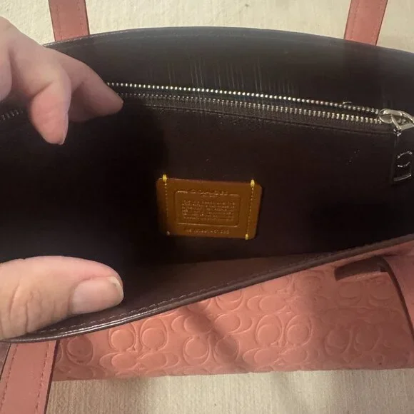 Gently used COACH Charlie Carryall 28 in Signature Leather. - Picture 3 of 3